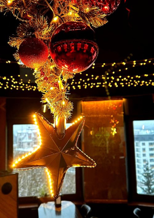 Новорічний бал-маскарад